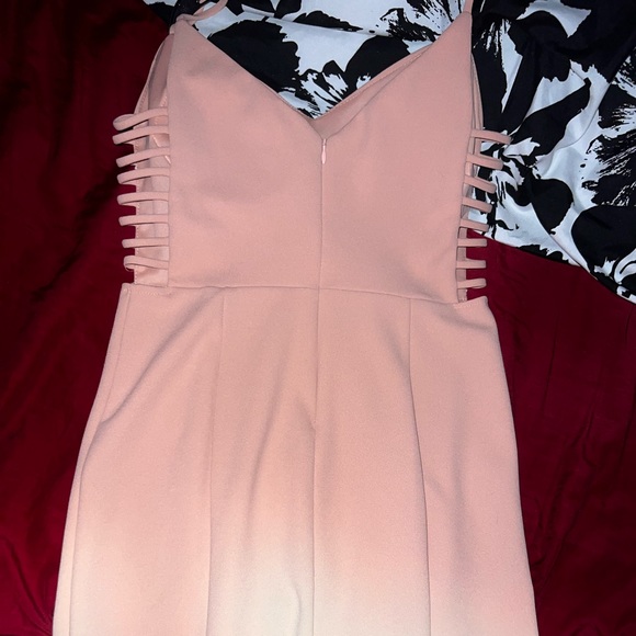 Open side Dress - Picture 2 of 3